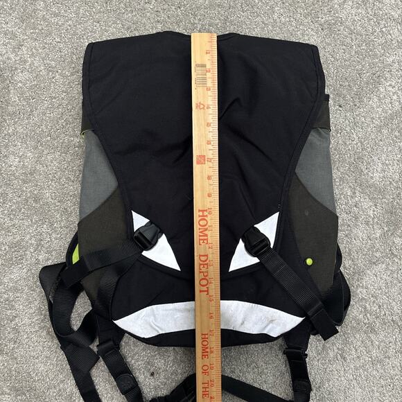Crumpler The Seedybar Backpack Black Green Ripstop Nylon Reflective - Picture 6 of 6